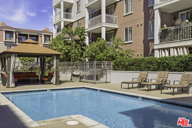Building Photo - 3740 Santa Rosalia Dr Unit 223