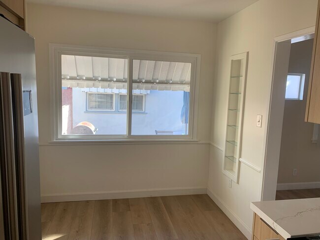 Photo - 11677 1/2 Magnolia Blvd Unit 11677 12