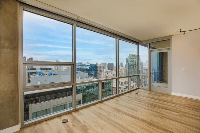 Photo - S/W Facing Icon Penthouse with Spectular Ballpark, Bay, and Ocean Views