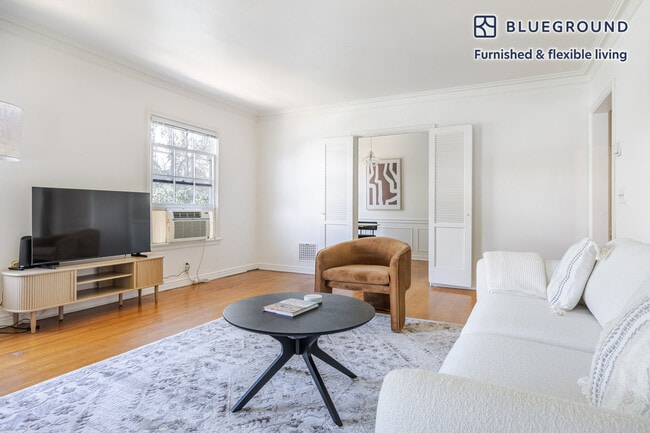 Photo - 136 S Roxbury Dr Unit FL1-ID1422