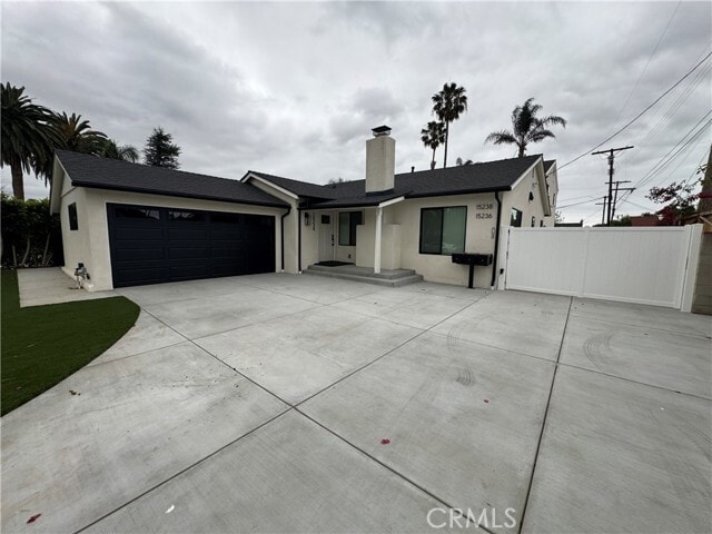 Photo - 15234 Kingsbury St Townhome