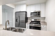 2BR, 2BA - 950SF - Kitchen - Fair Park Apartments