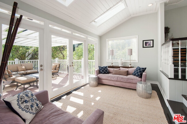 Photo - 7120 Pacific View Dr