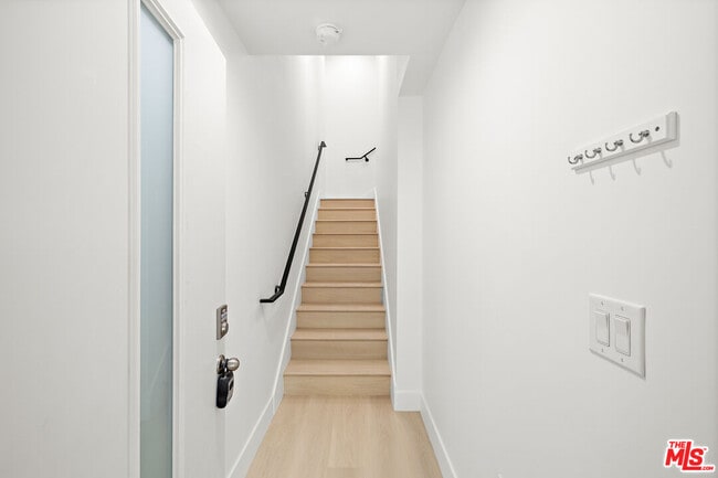 Photo - 5651 Case Ave Unit 3