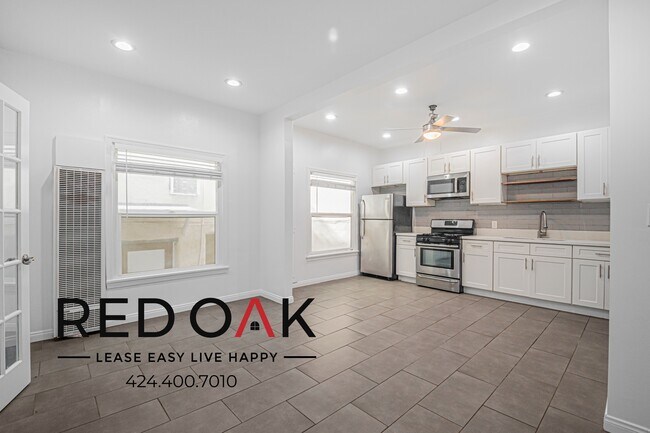 Photo - 960 S Ardmore Ave Unit 2