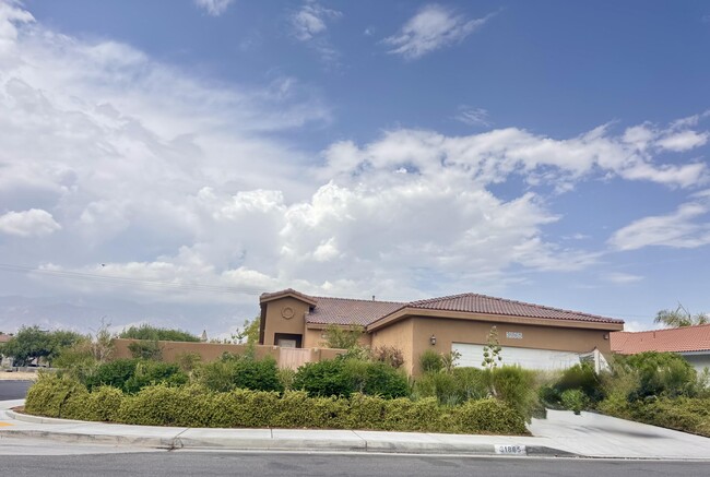 Building Photo - 31865 San Eljay Ave
