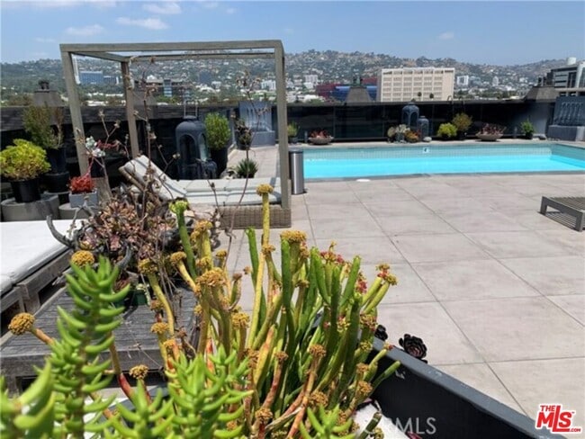 Photo - 8811 Burton Way Unit 308