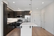 2BR, 2BA - 1,012SF - Kitchen - 1710 On the Blvd Apartments