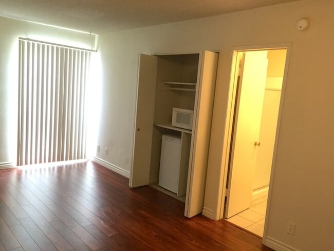 Photo - Casablanca West Apartments