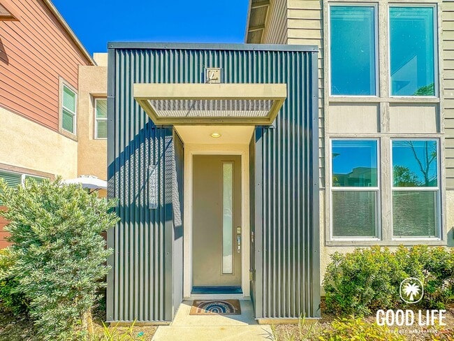 Photo - SD: Modern 3BD/3.5BA Townhome in Otay Ranch with Bonus Room, Private Patio & Whole-Home Water Sof...
