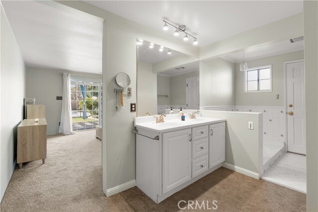 Photo - 351 S Parish Pl