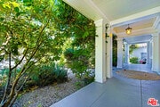Photo - 2049 N Berendo St House