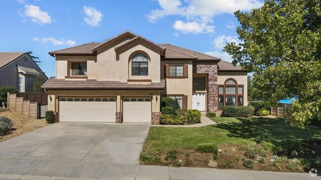 Building Photo - 42057 Parkmont Dr Rental
