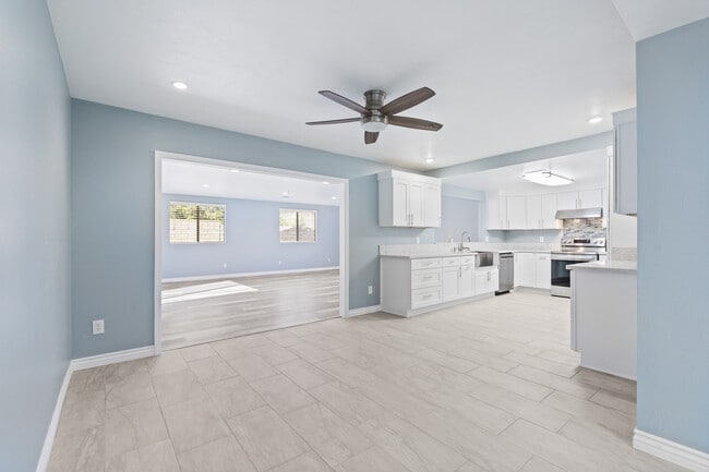 Photo - 8724 Summercrest Ln