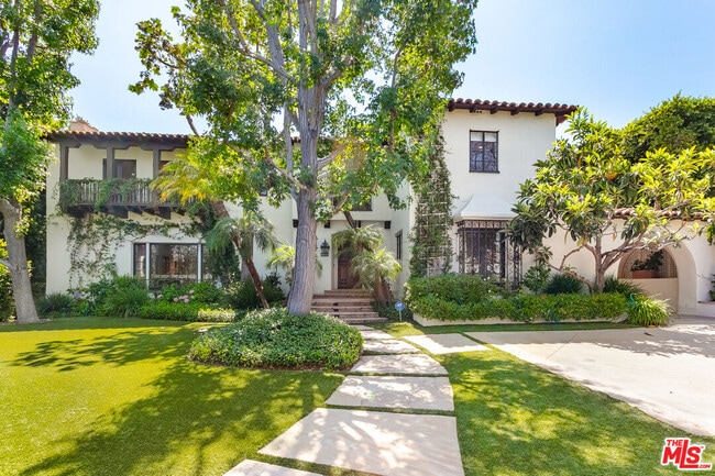 Photo - 627 Alta Dr House