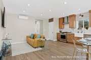 Photo - 1018 W Maple Ave