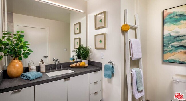 Photo - 10375 Washington Blvd Unit 409