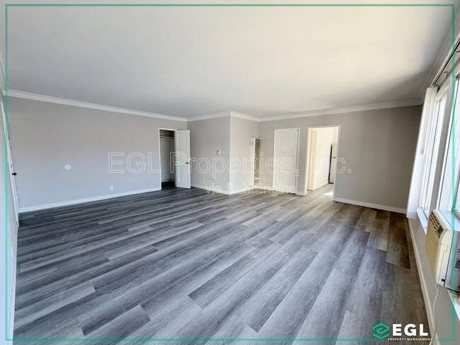 Photo - 1235 Havenhurst Dr Unit 6