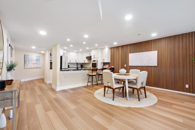 Photo - 2414 Front St Unit 16