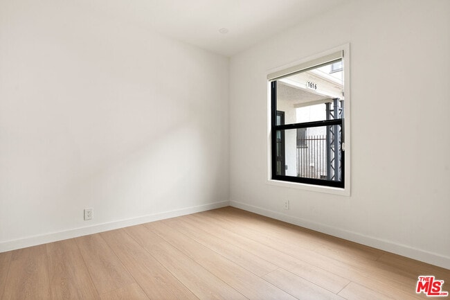 Photo - 1614 Hauser Blvd