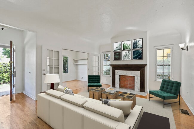 Building Photo - 1449 S Canfield Ave Unit 1451