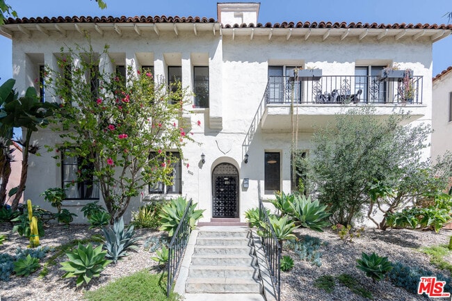 Building Photo - 900 Orange Grv Ave Unit 103