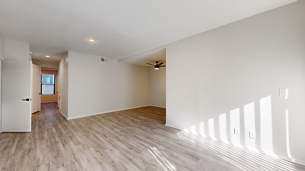 3D Tour - 1527 Veteran Ave Apartments