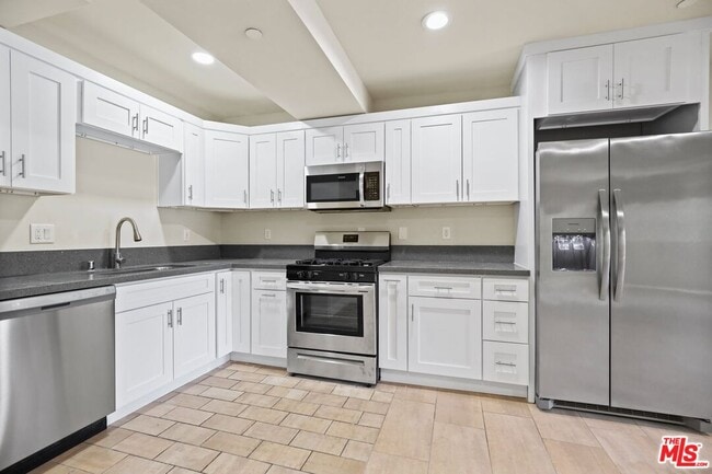 Photo - 1446 Armacost Ave Unit 107