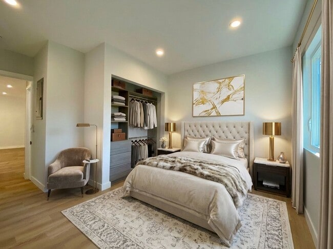 Photo - 3207 W 3rd St