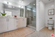 Photo - 2930 Rowena Ave Townhome
