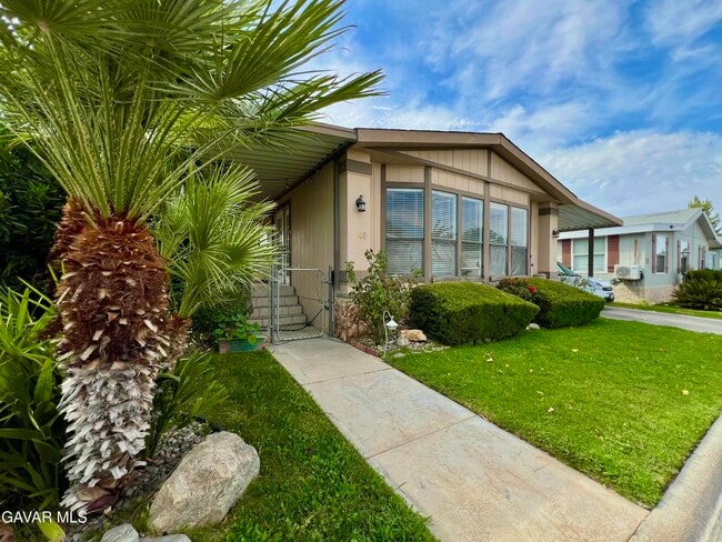 Photo - 849 E Avenue I