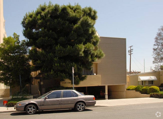 Photo - 1216 Brockton Ave