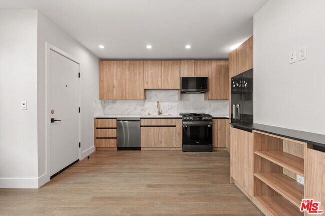 Photo - 1444 S Crescent Heights Blvd Unit 2