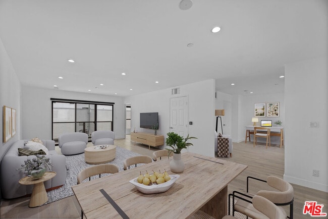 Photo - 725 N Alfred St Condo Unit 202