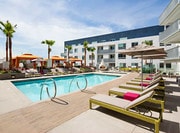 Pool - AMLI Lex on Orange Apartments