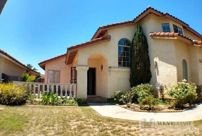 Building Photo - Charming Two-Story Home in Oceanside's Nor...