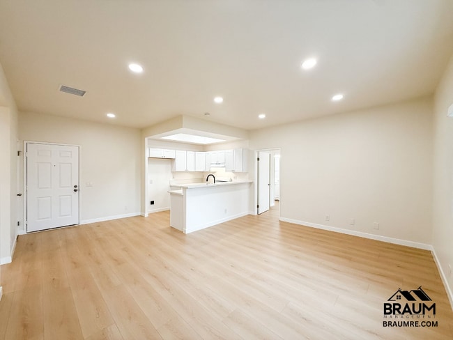 Photo - 11459 Collins St Unit 115