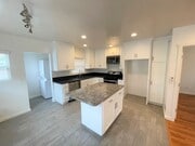 Photo - Remodeled Midtown Apartment w/Air Conditio... Unit 584 San Clemente