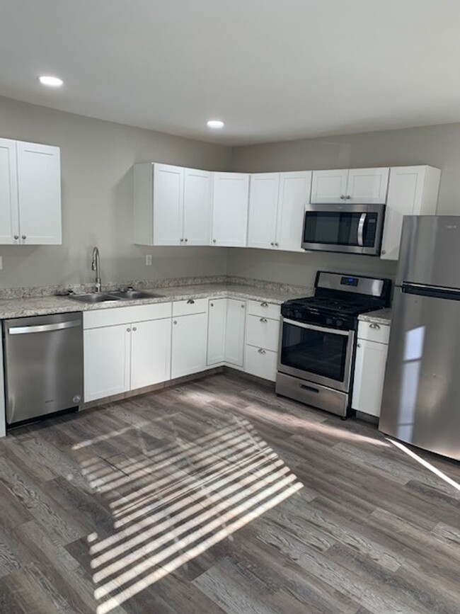 1 Bedroom 1 Bath for lease - 1 Bedroom 1 Bath for lease Apartment Unit 12227 A