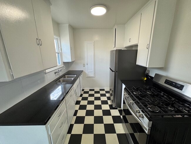 Photo - 1748 S Robertson Blvd Unit 5