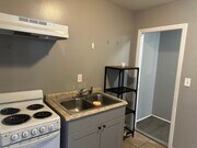 Photo - 422 E 41st St
