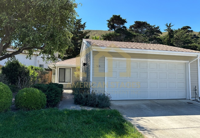 Building Photo - 515 Newport Dr