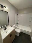 Full bath - 13118 Riverside Dr Unit 3