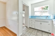 Photo - 2468 Glencoe Ave