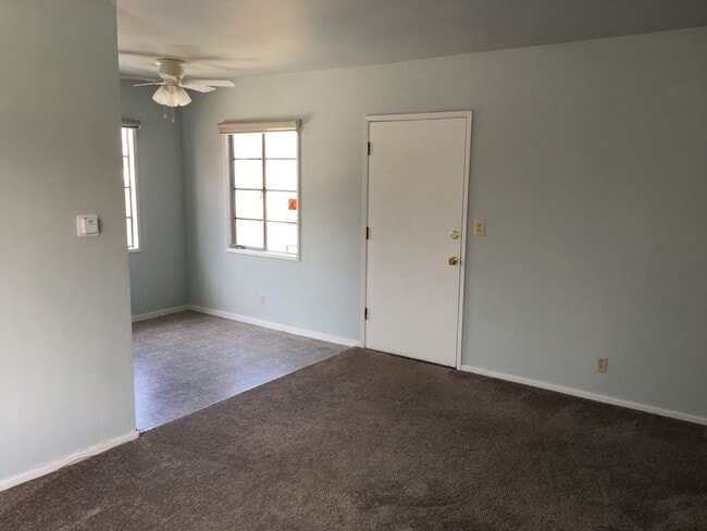 Entrance - 11330 Mississippi Ave Unit 2
