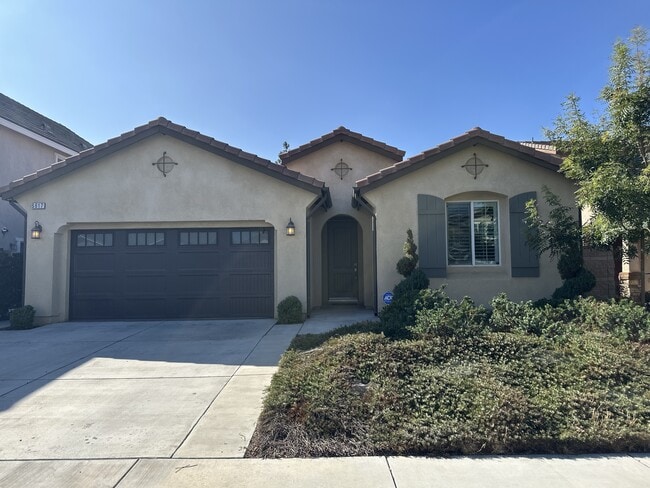 Photo - 5617 Buckthorn Ct