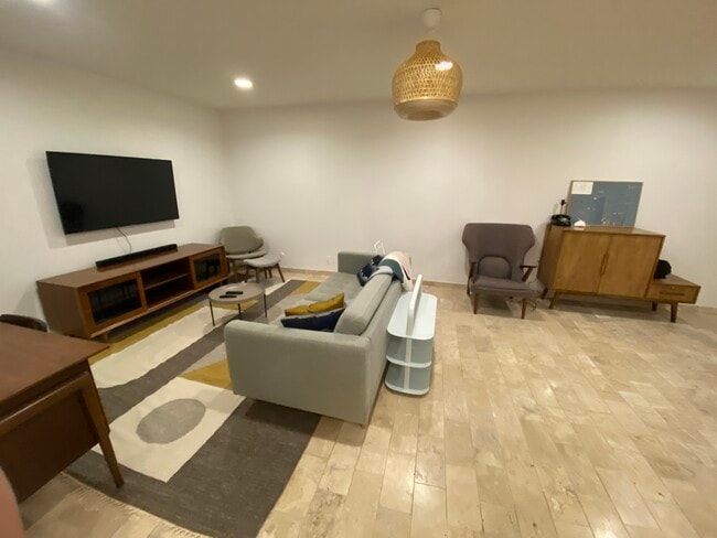 Building Photo - 5651 Sumner Way Unit 209 Rental