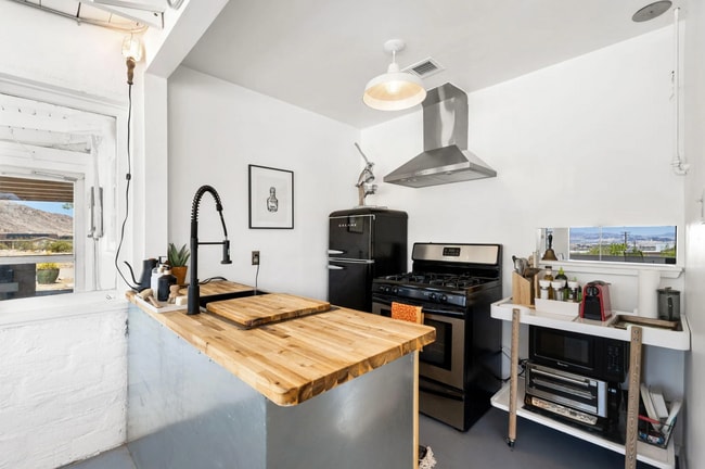 Photo - 7657 N Star Ave