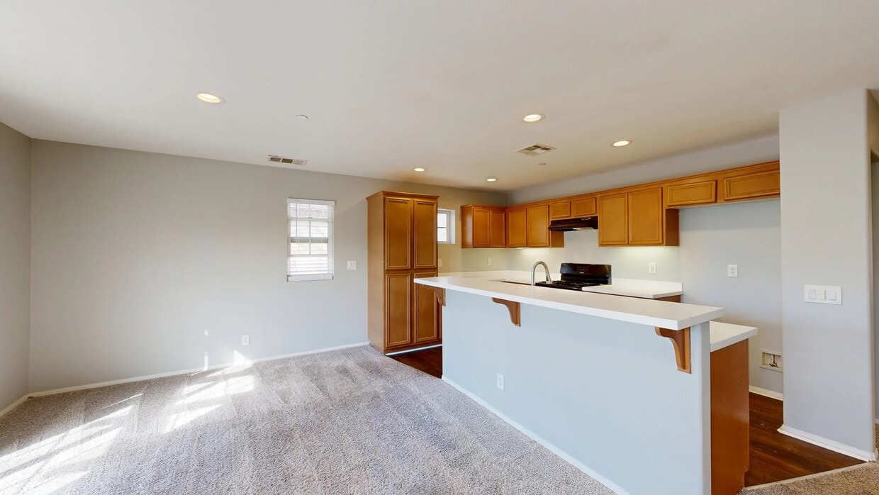 3D Tour - Willow Crest Townhome Aparmtents
