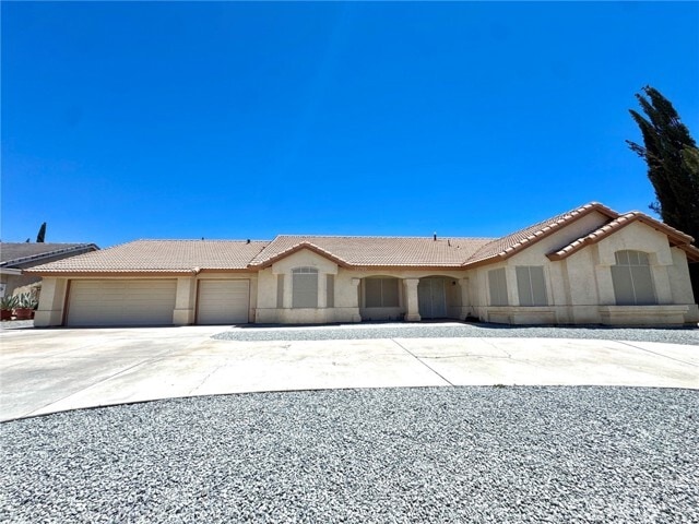 Building Photo - 12789 Yorkshire Dr